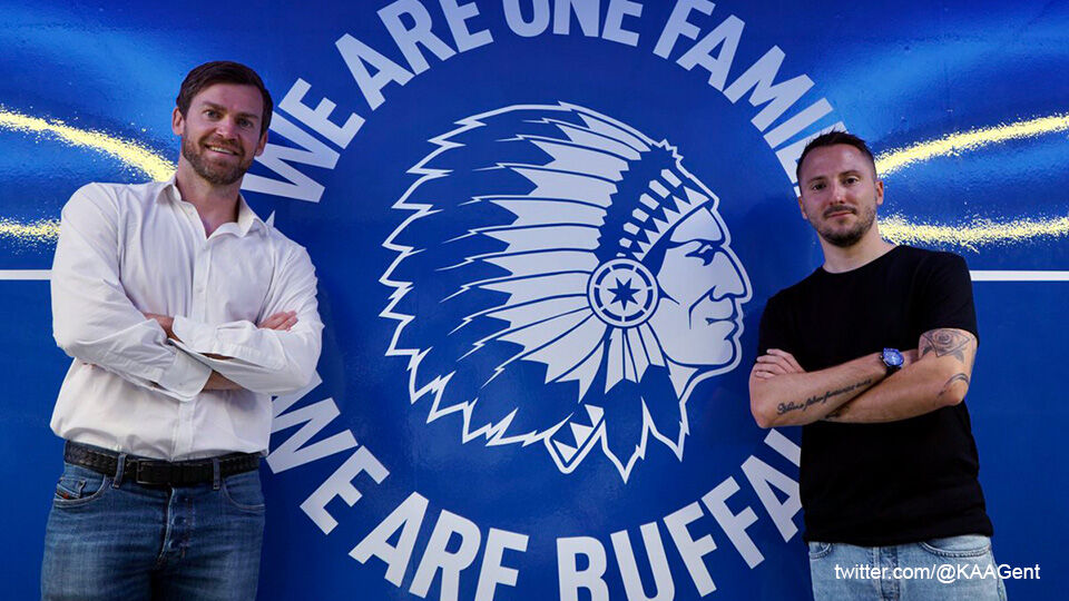 Lombaerts en Milicevic zijn de nieuwe assistent-coaches van Gent. 