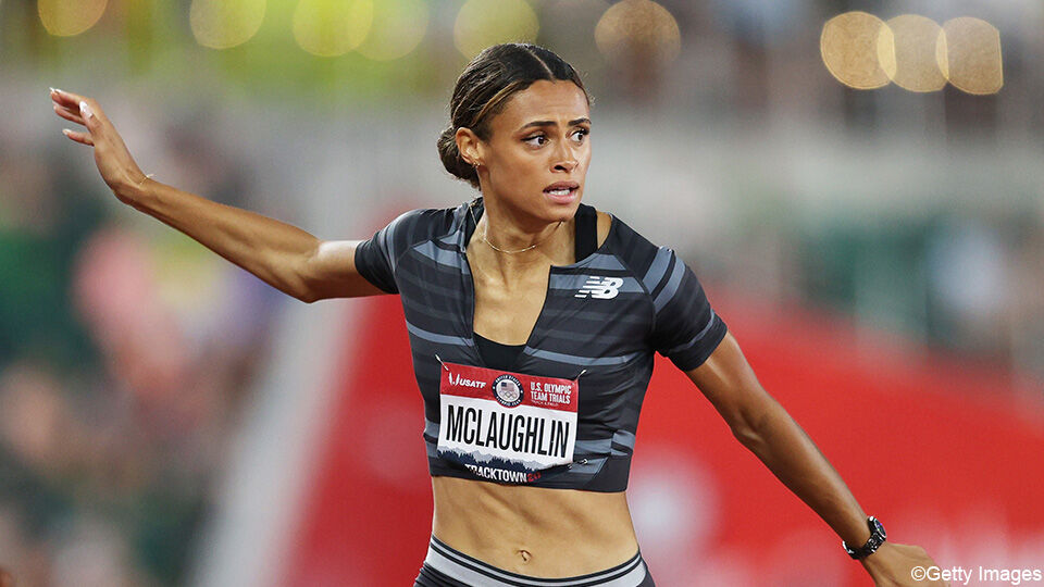 Sydney McLaughlin is de nieuwe wereldrecordhoudster op de 400m horden. 