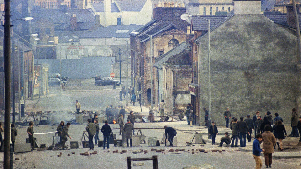 Derry/Londonderry, twee dagen na Bloody Sunday.