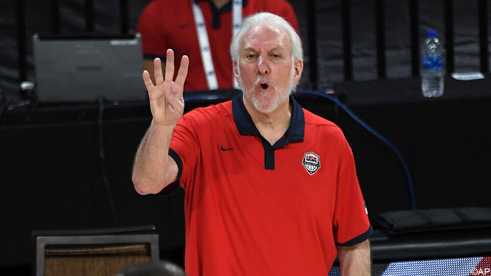San Antonio-coach Gregg Popovich is ook de coach van de Amerikaanse basketbalploeg.