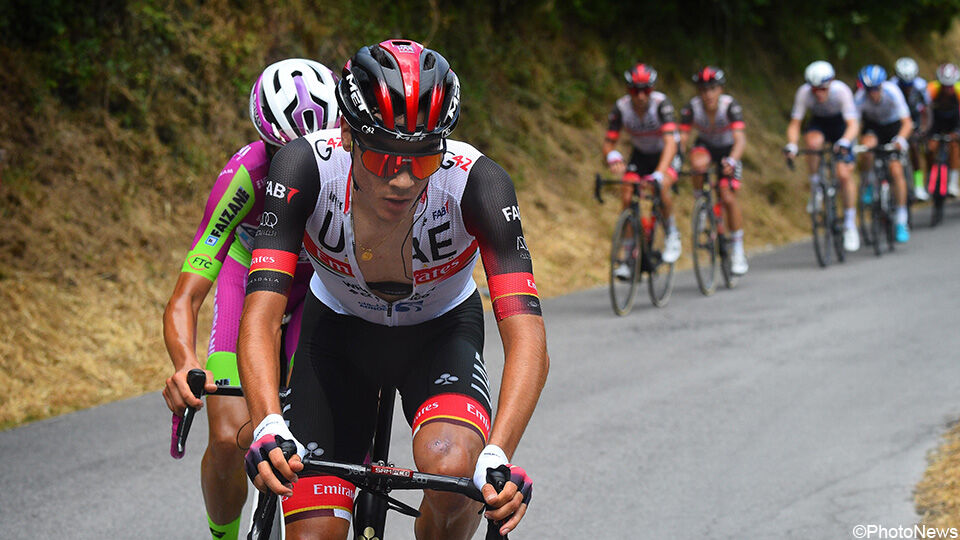 Ayuso is de jongste renner aan de start van de Vuelta.