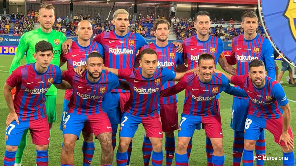De eerste ploegfoto van FC Barcelona in het tijdperk na Messi.