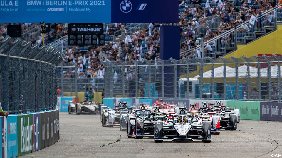 Mercedes verdwijnt na volgend seizoen uit de Formule E.
