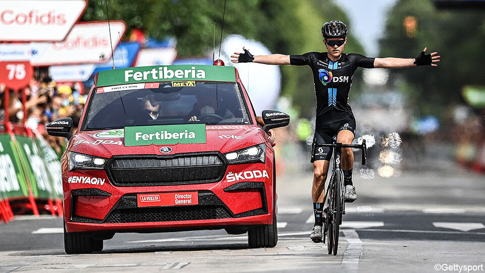 Michael Storer knalt naar 2e ritzege in deze Vuelta.