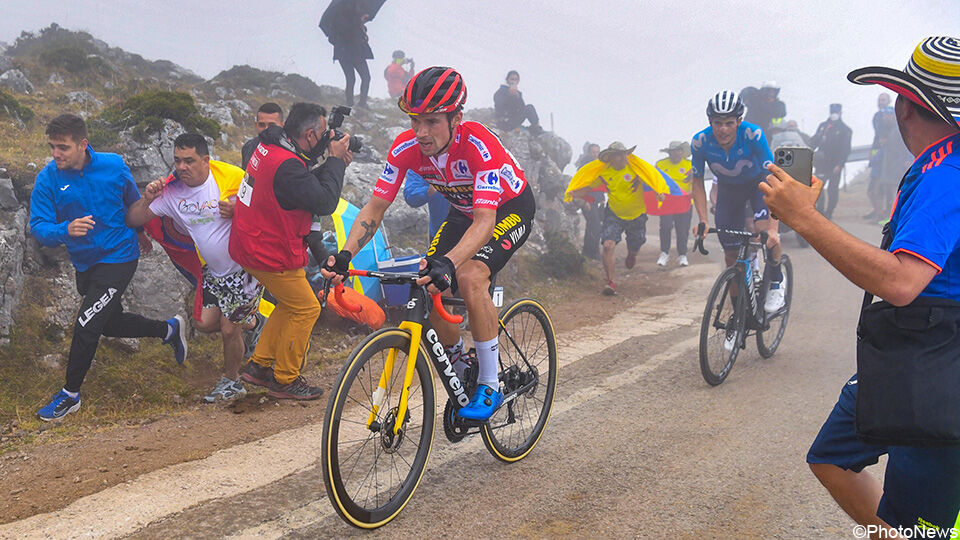In 2021 zet Roglic zijn mislukte Tour recht door de Vuelta voor de derde keer op rij naar zijn hand te zetten.