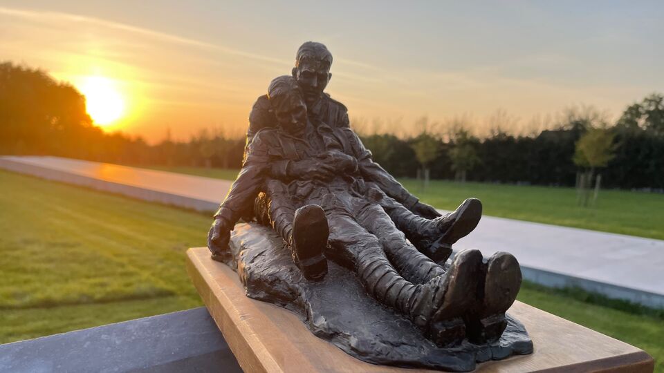 Zonnebeekse herdenkingstuin Brothers In Arms bijna klaar een ode aan
