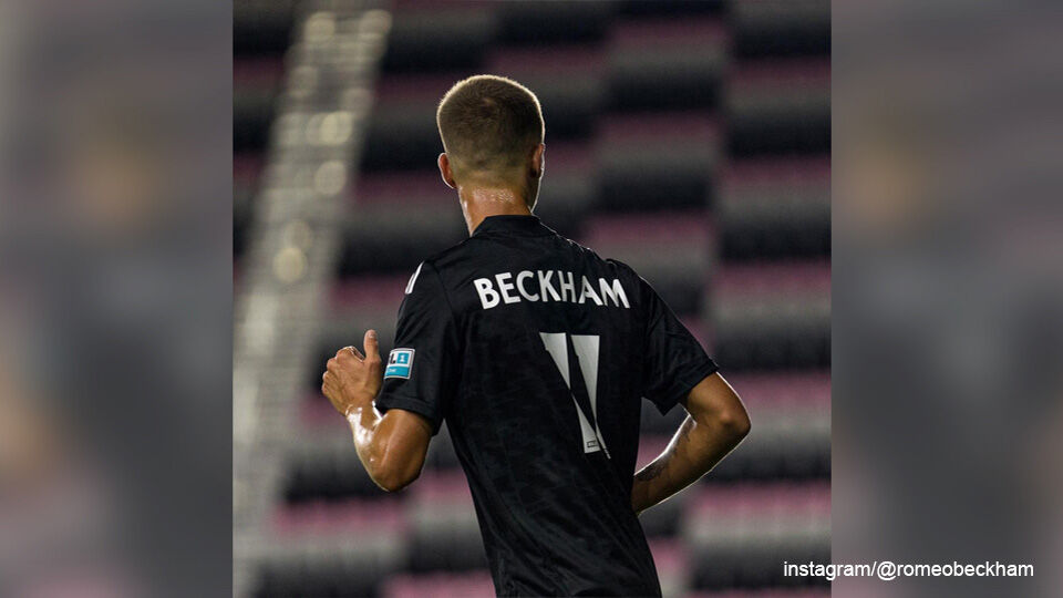 Romeo Beckham droeg het rugnummer 11.