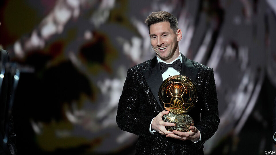 Lionel Messi met zijn 7e Gouden Bal.
