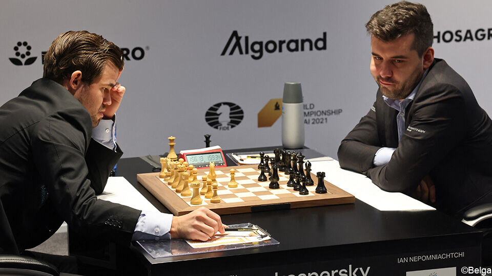 Magnus Carlsen en Jan Nepomniasjtsji