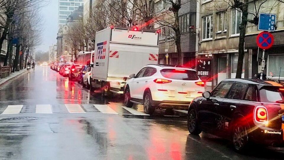 "Dag lang bijna letterlijk over de auto's lopen in binnenstad Antwerpen