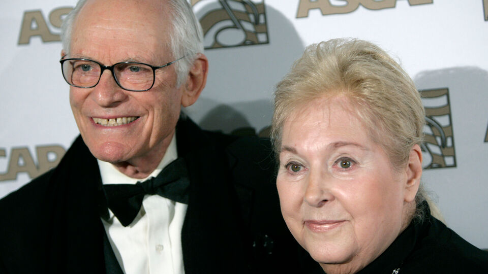 Archieffoto: Alan en Marilyn Bergman in 2008