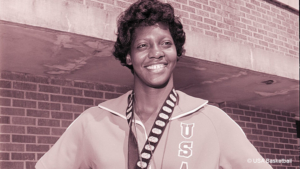 Lusia Harris won met de VS zilver op de Olympische Spelen van 1976.