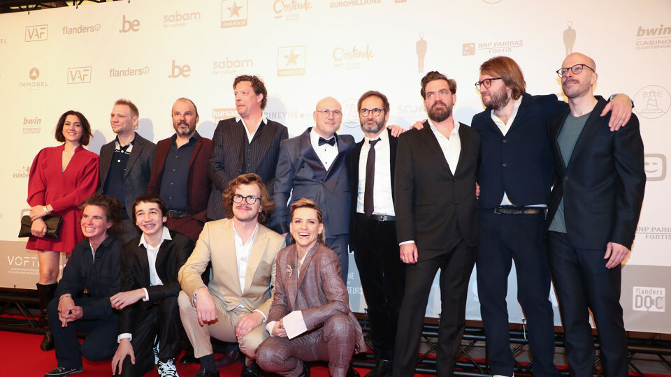 The cast of "Dealer". 