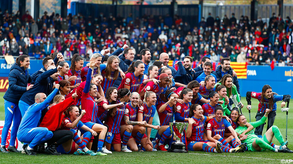 De Barça-vrouwen hebben een voorsprong van 22 punten op Real Sociedad.