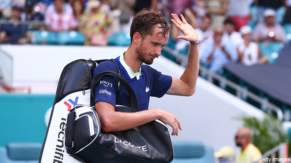 Daniil Medvedev is niet welkom op Wimbledon.