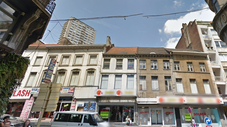 Archiefbeeld Leuvensesteenweg, het hoge gebouw rechts is ontruimd. 