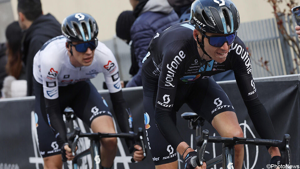 Romain Bardet en Thymen Arensman zullen ook in de Giro een interessant duo vormen.