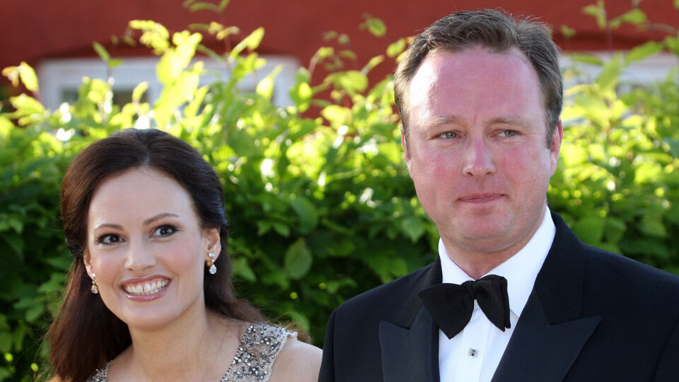 Prins Gustav en Carina Axelsson trouwen in juni.