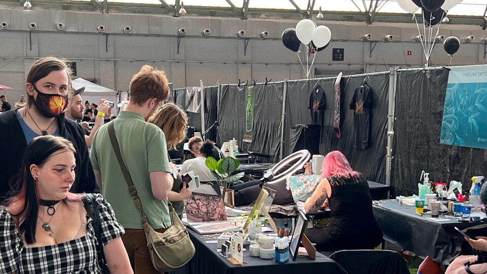 Tattoo artiesten en liefhebbers uit hele wereld komen samen op