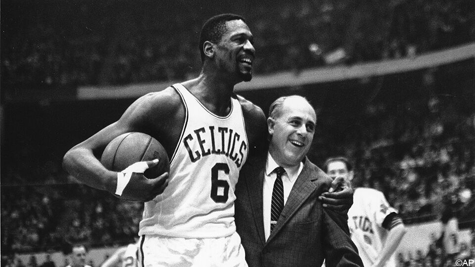 Bill Russel met de al even legendarische Boston Celtics-coach Red Auerbach.