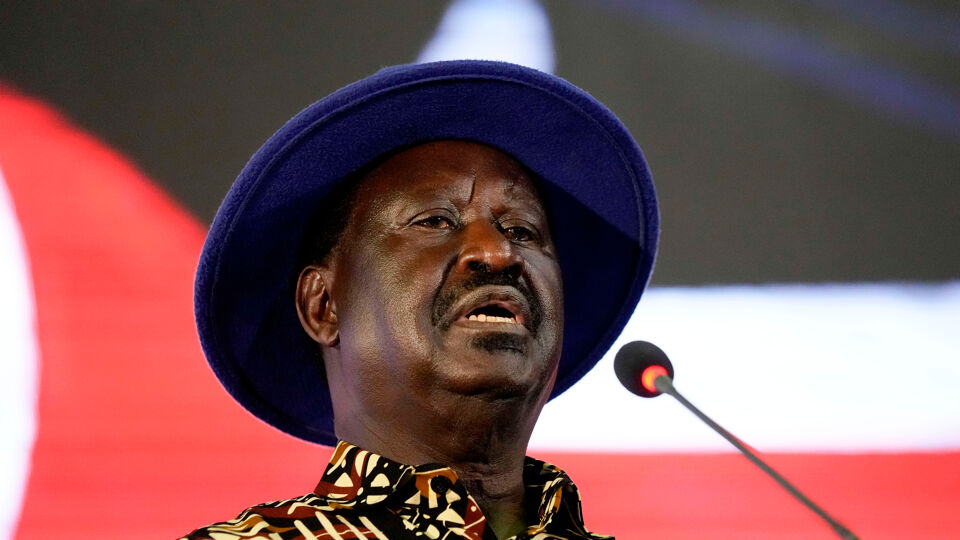 Raila Odinga vecht de uitslag van de verkiezingen aan