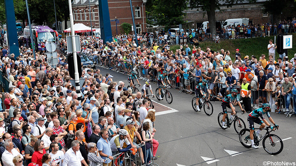 De Nederlanders zakten massaal naar het Vuelta-parcours af.
