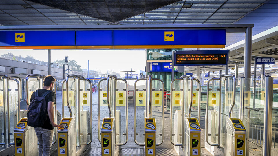 Bijna Geen Treinen In Het Noorden Van Nederland Door Staking | VRT NWS ...