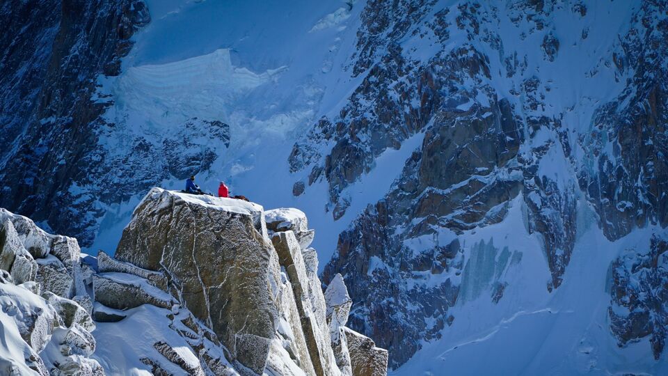 Nederlander vindt bankkaart in de Alpen van Belgische bergbeklimmer die