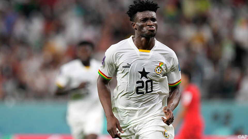 Kudus bezorgt Ghana de zege met twee doelpunten.