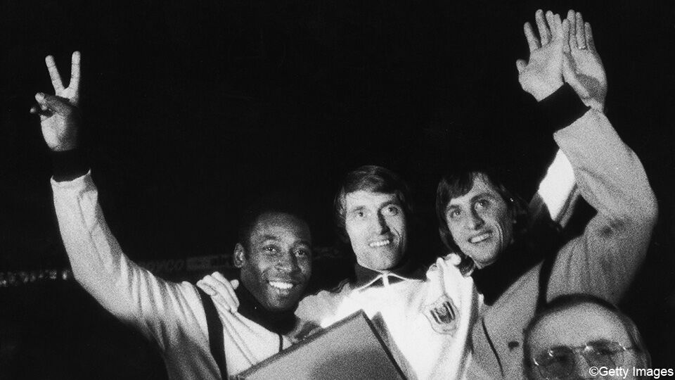 Paul Van Himst met Pelé en Johan Cruijff.