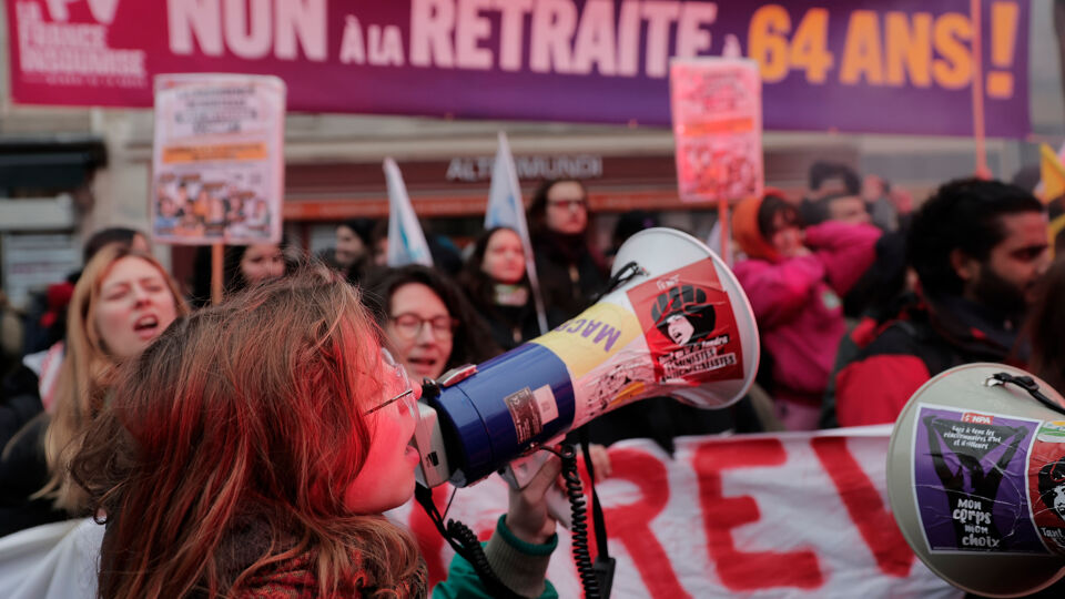 Massaal Protest Tegen Pensioenhervorming In Frankrijk, Vakbond Spreekt ...