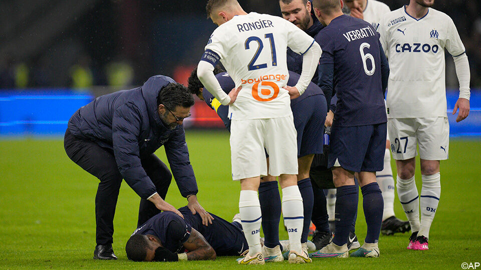 Kimpembe liep de zware blessure op tijdens de topper tegen Marseille.