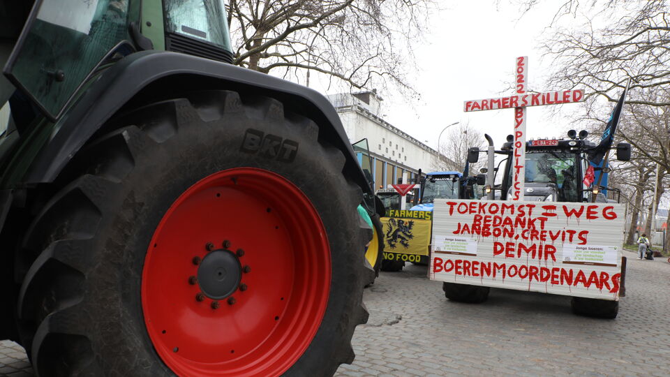 Meer dan 2.700 tractors geteld tijdens boerenbetoging in Brussel VRT