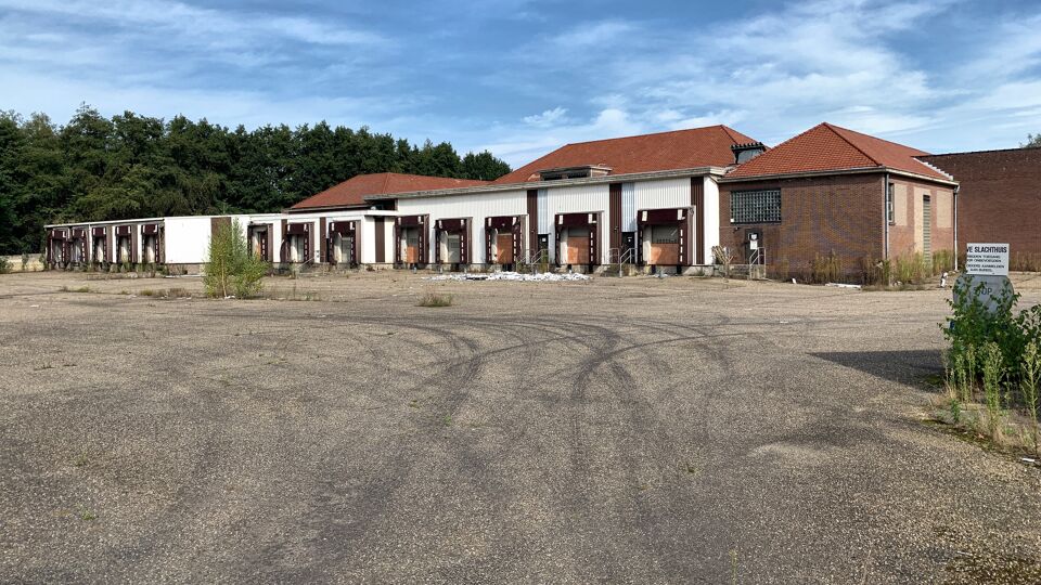Afbraak van verouderd slachthuis in Genk kan beginnen dankzij Vlaamse