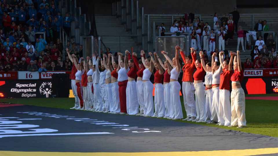 Openingsceremonie van de Special Olympics lokt vol stadion in Mechelen