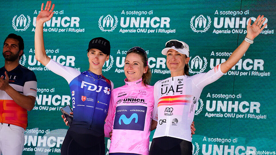 Annemiek van Vleuten won de Giro Donne vorig jaar voor Marta Cavalli en Mavi Garcia.