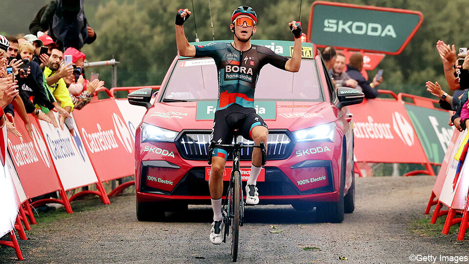 Kämna haalt zijn eerste zege ooit in de Vuelta.