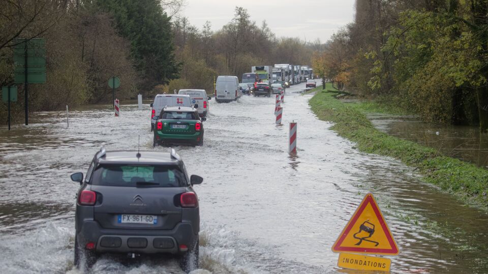 Geen Code Rood Meer Voor Overstromingen In Noord-Frankrijk, Maar Nieuwe ...