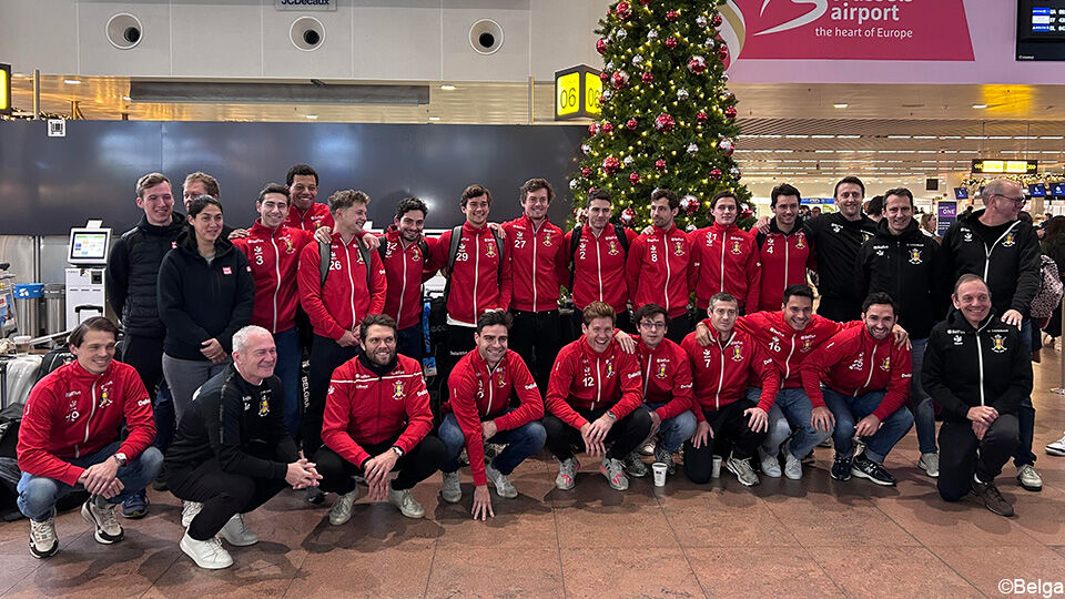 De Red Lions voor hun vertrek vanochtend naar Valencia.