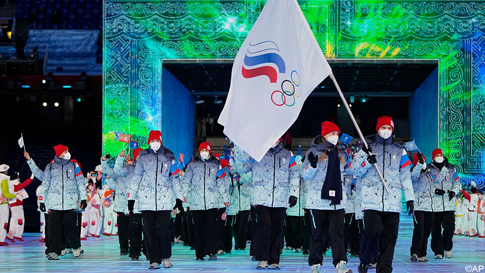 De Russische atleten onder de neutrale olympische vlag.