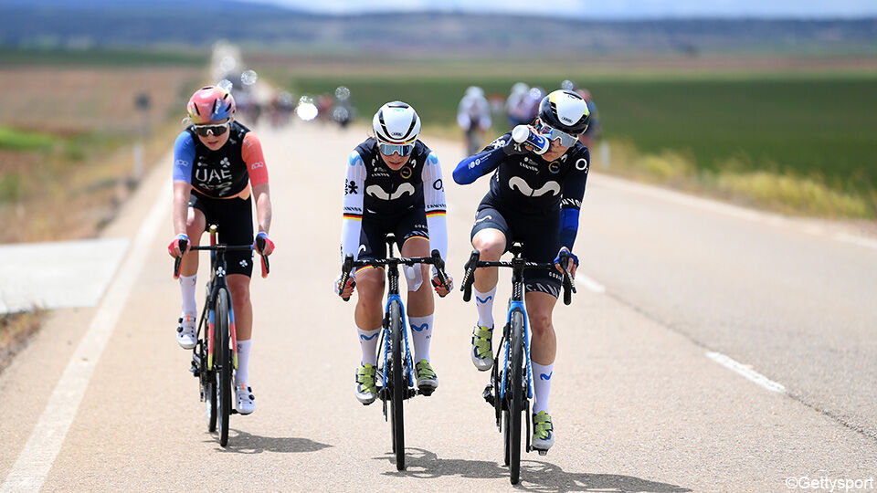 Demi Vollering wint etappe 5 in de Vuelta Femenina. 