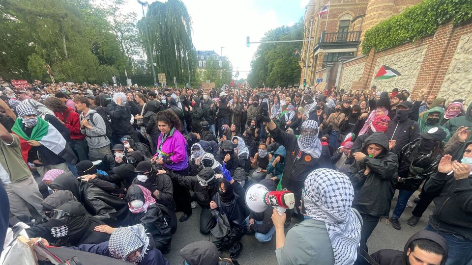 Tweede Dag Op Rij Korte Confrontatie Tussen Politie En Pro-Palestijnse ...