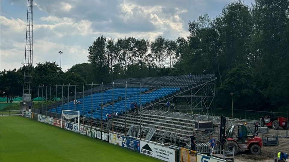 Zittribune Van Patro Eisden Maasmechelen Wordt Weer Afgebroken | VRT ...