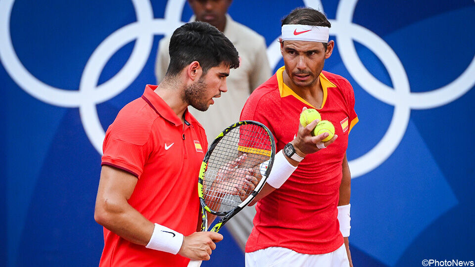 Aan de zijde van Rafael Nadal kon Carlos Alcaraz het dubbeltoernooi niet winnen, lukt dat wel in het enkelspel?