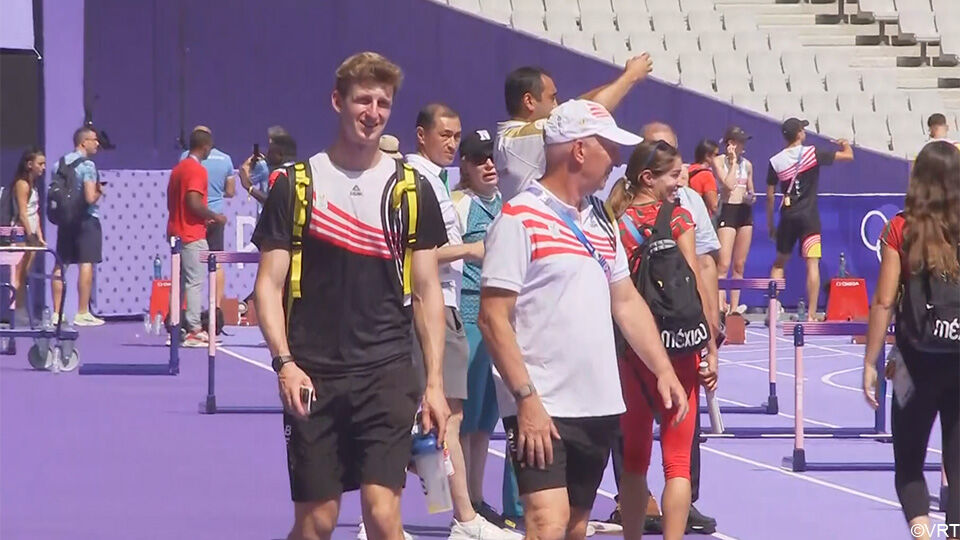 Alexander Doom op verkenning in het Stade de France.