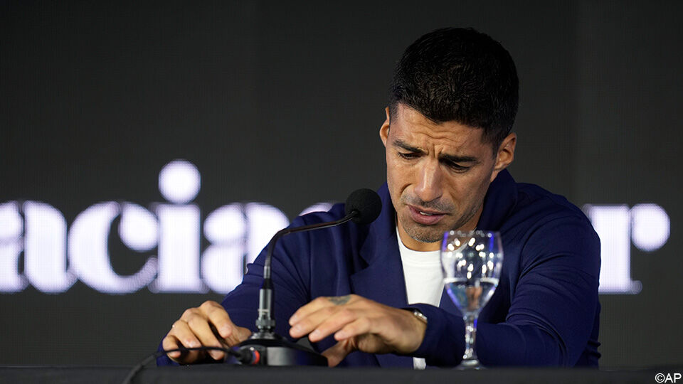 Luis Suarez hield het niet droog op de persconferentie.