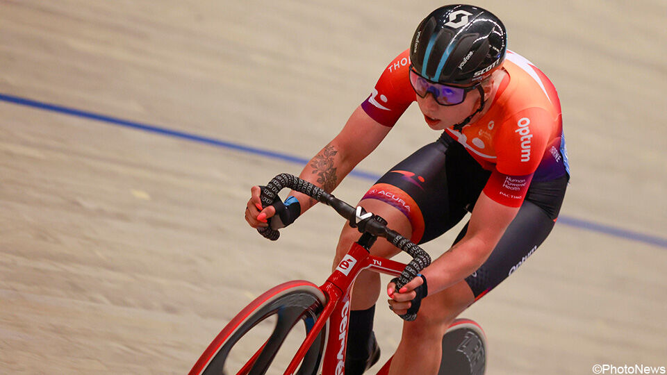 Lorena Wiebes tijdens de Nederlandse kampioenschappen op de piste in 2022.