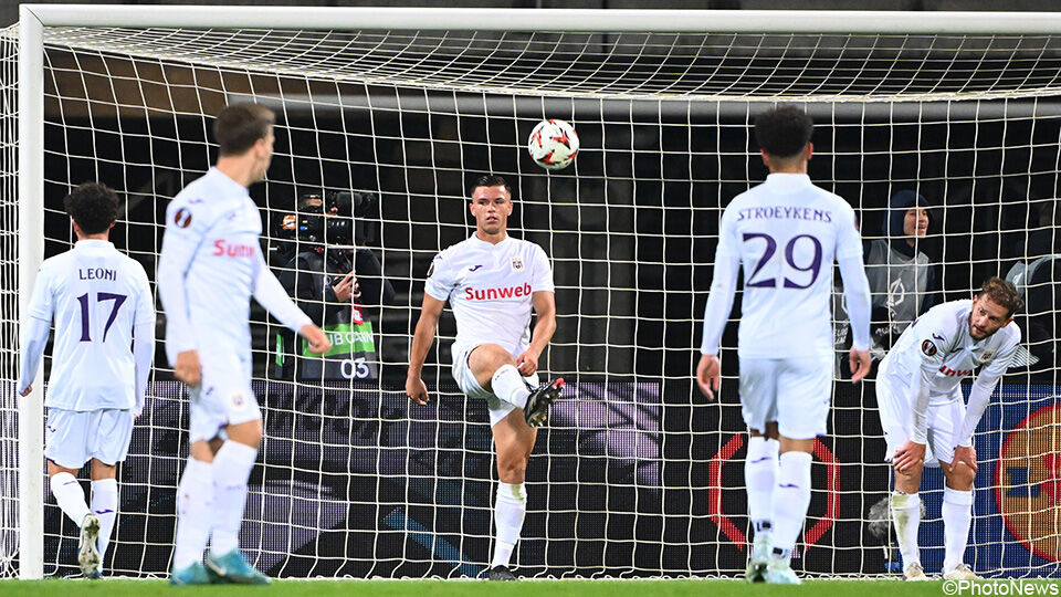 In de 96e minuut kreeg Anderlecht tóch de gelijkmaker binnen.