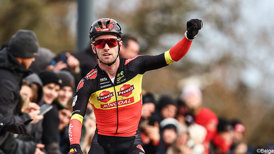 Belgisch kampioen Eli Iserbyt wint voor de 3e keer in Kortrijk.