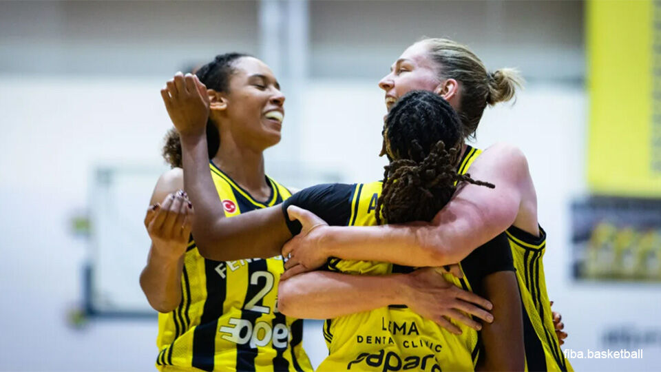 De Belgian Cats spelen bij Fenerbahçe, bondscoach Rachid Meziane was aan de overkant de coach van Villeneuve d'Ascq.